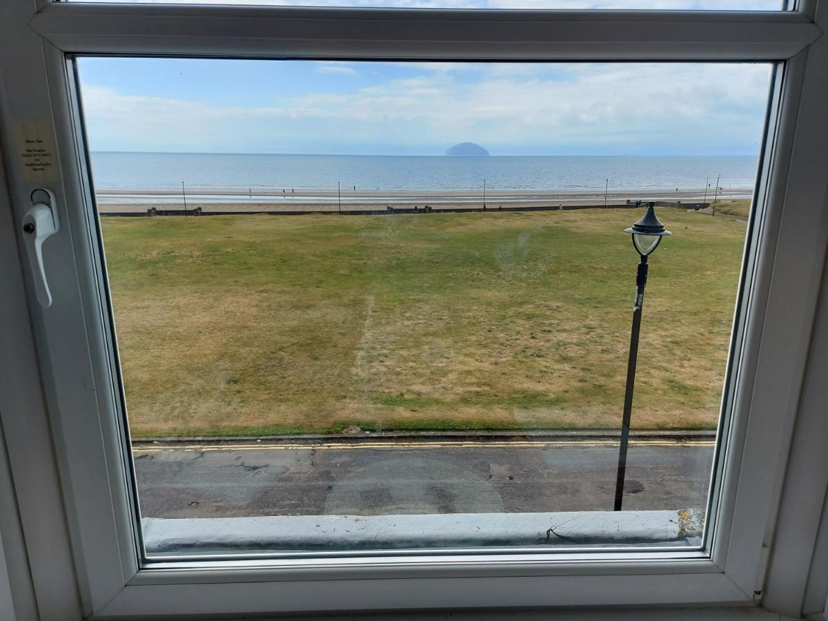 Girvan Guest House 外观 照片